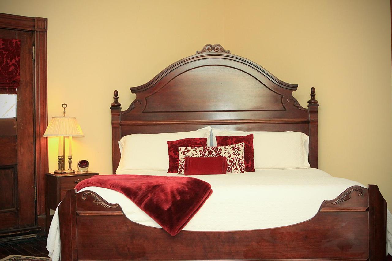 Bed & Breakfast Bourbon