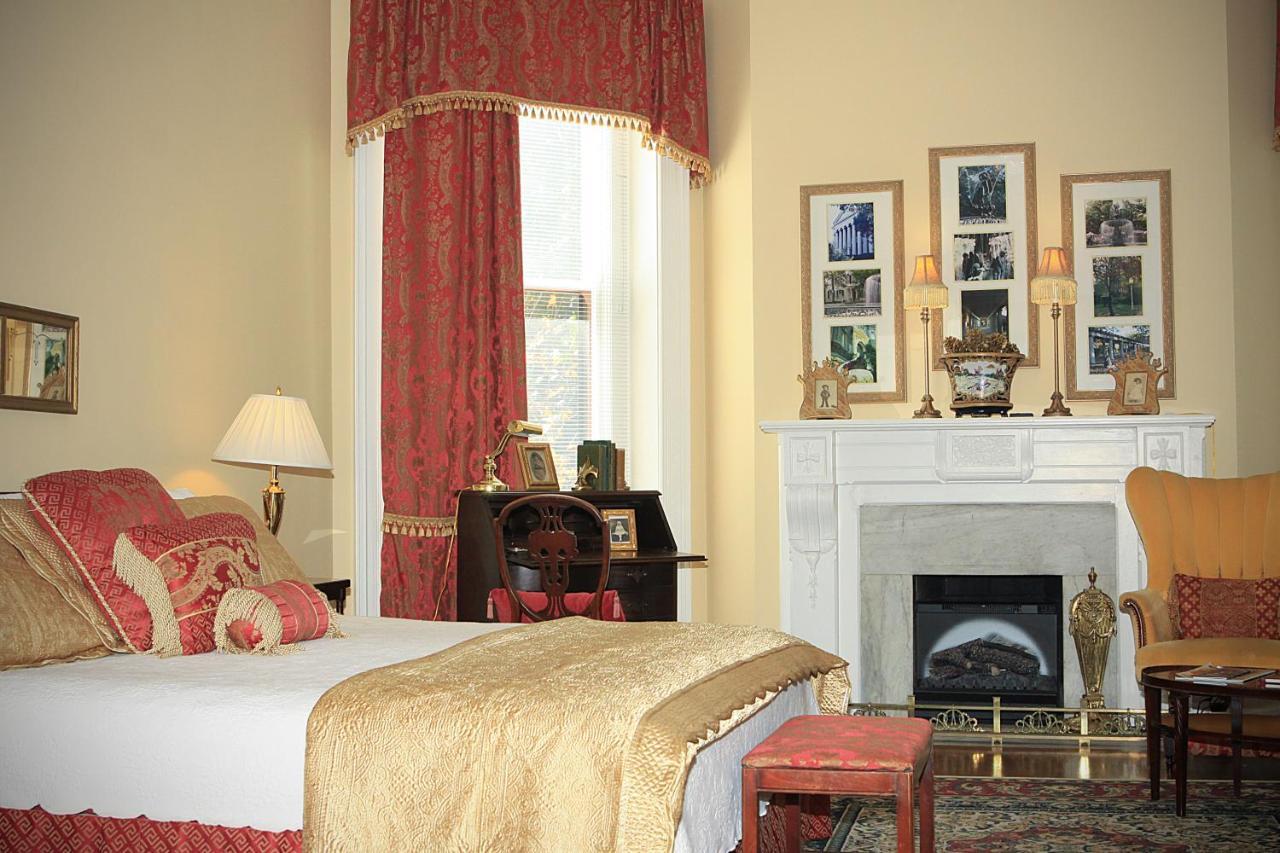Bourbon Bed & Breakfast