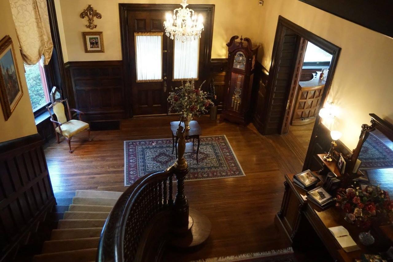 Bourbon Bed & Breakfast