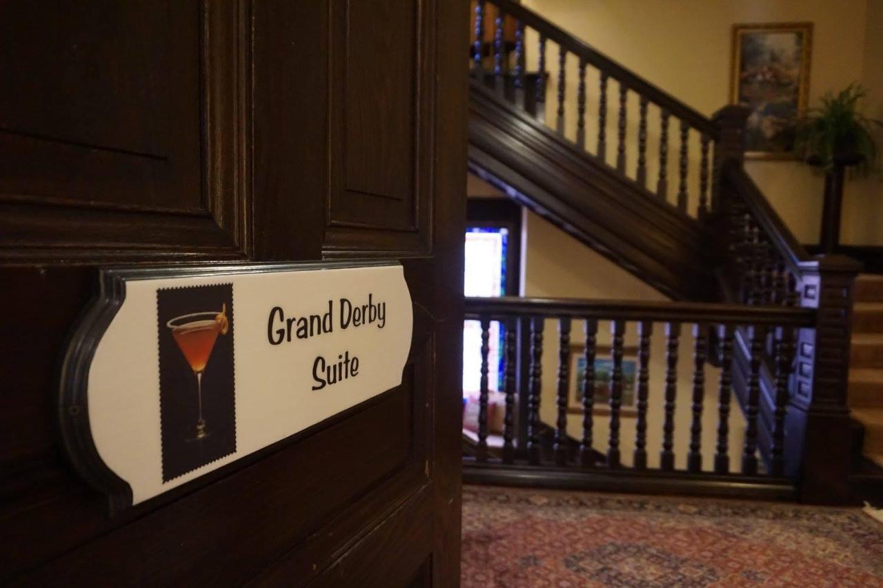 Bed & Breakfast Bourbon *