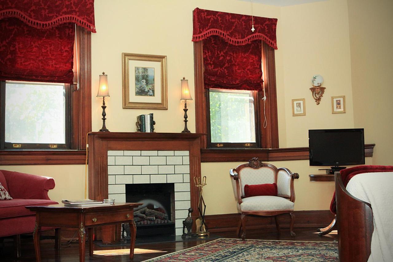 Bourbon Bed & Breakfast