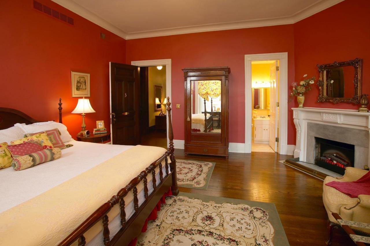 Bourbon Bed & Breakfast